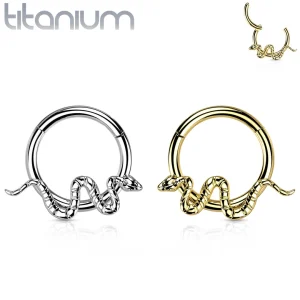 Anneau Charnière Titane à Motif Serpent Ondulant en Relief