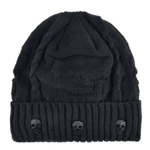 Bonnet Noir Tricoté Motif Têtes de Mort