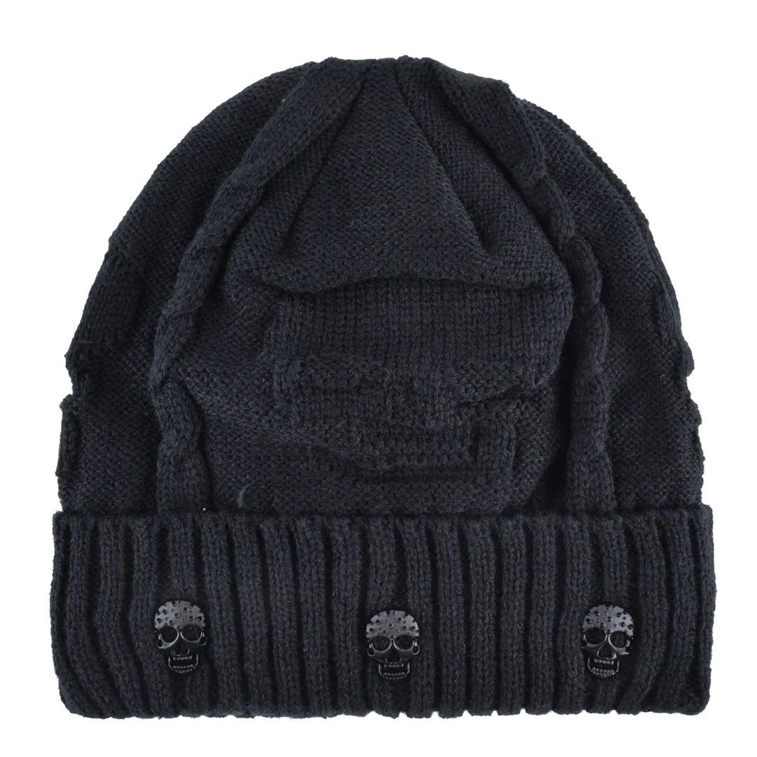 Bonnet Noir Tricoté Motif Têtes de Mort – Image 2