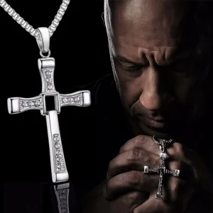 Chaîne Croix Gothique Homme avec Zircons Inspiration Toreto