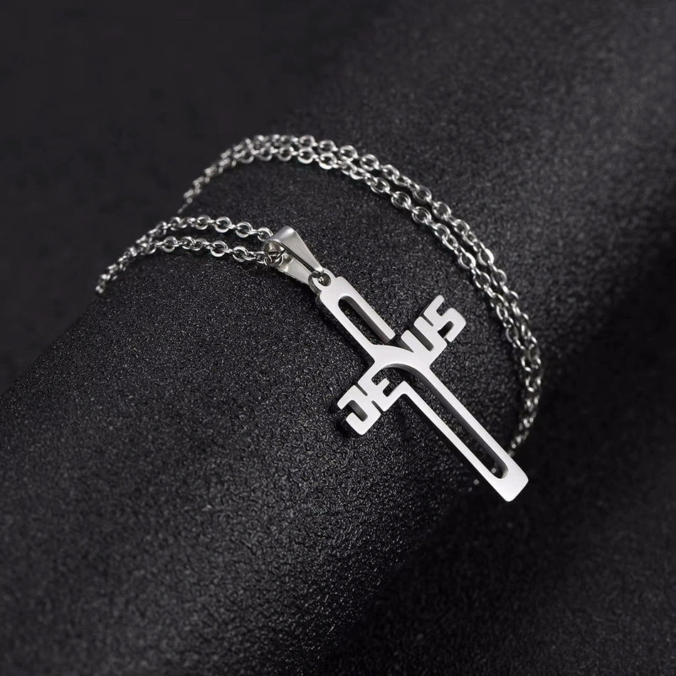 Chaîne avec Pendentif Croix Latine JESUS Stylisée – Image 4