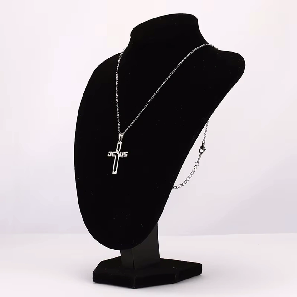 Chaîne avec Pendentif Croix Latine JESUS Stylisée – Image 5