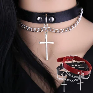 Choker Gothique Cuir Noir ou Rouge avec Croix & Chaînes