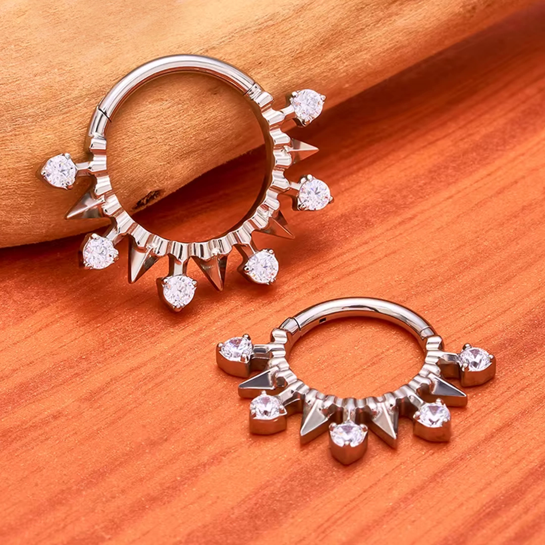 Clicker Titane Arc de Pointes Métalliques Ponctué de Zircons – Image 4