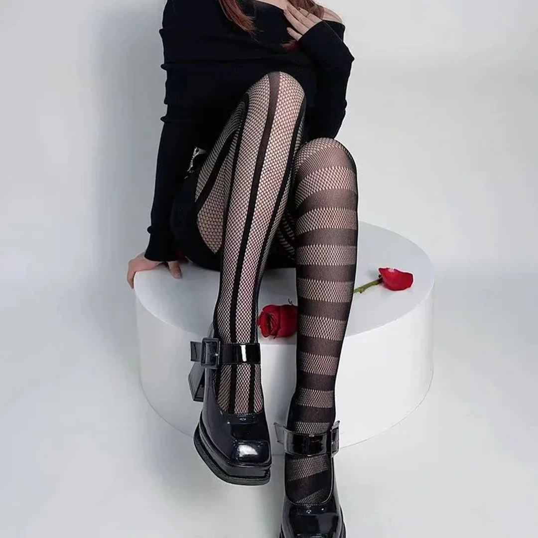 Collants Résille Noirs à Rayures Asymétriques