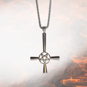 Collier Pendentif Gothique Croix Inversée & Pentacle