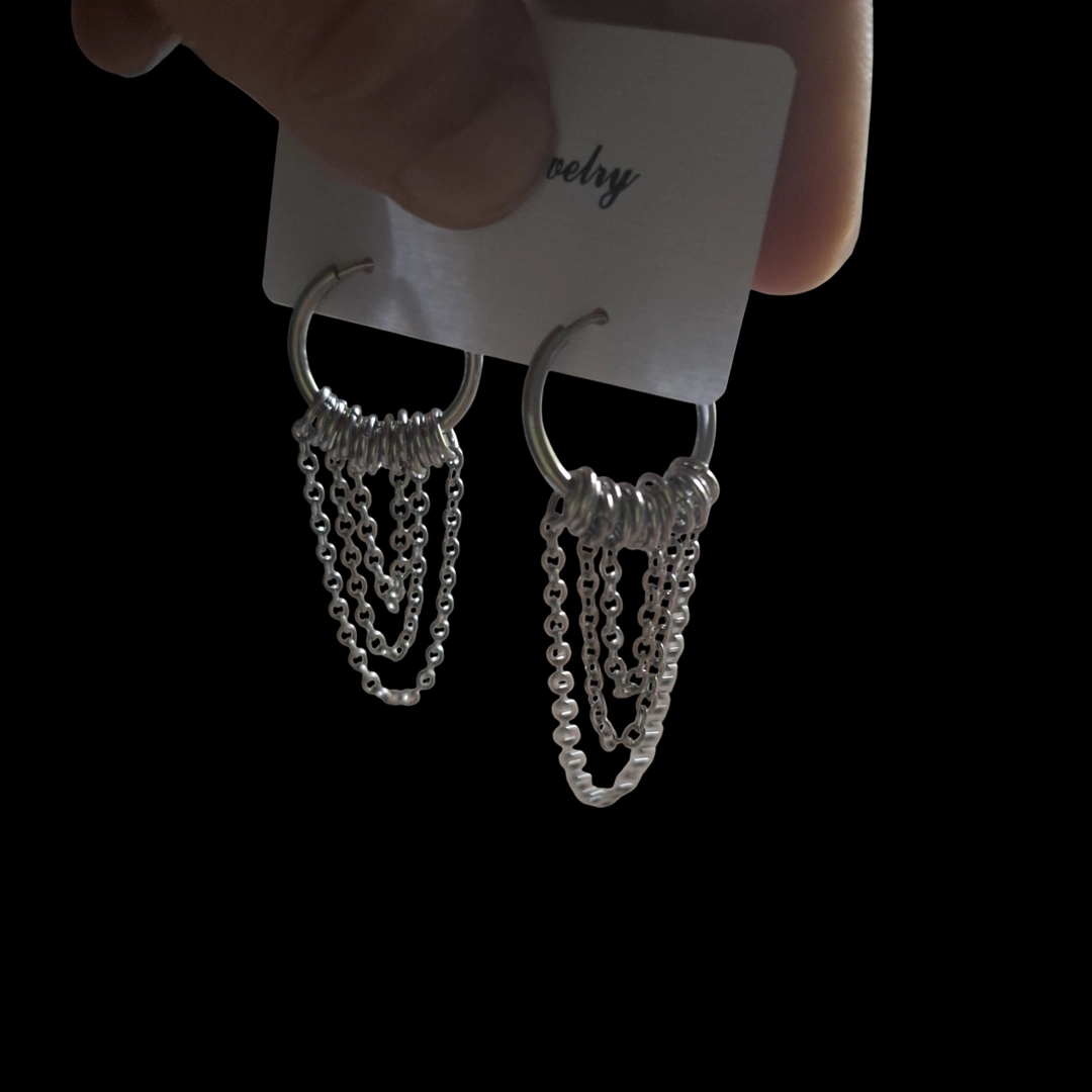 Créoles Huggie 16 mm à Triple Chaîne & Anneaux Mobiles – Image 6