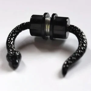 Faux Piercing Septum Serpent Noir Aimanté