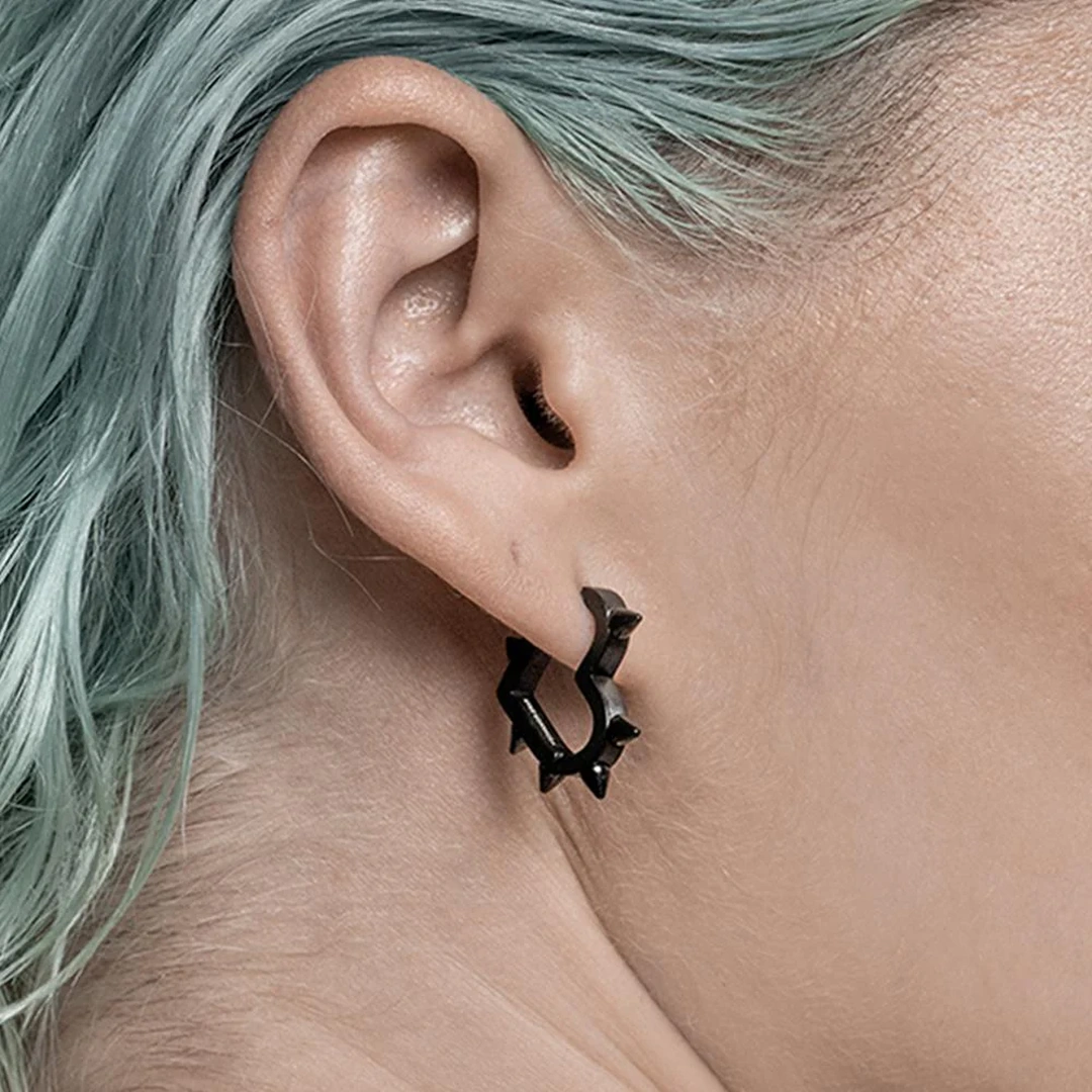 Créoles Cœur Clouté à Pointes Coniques en Acier 316L – Image 3