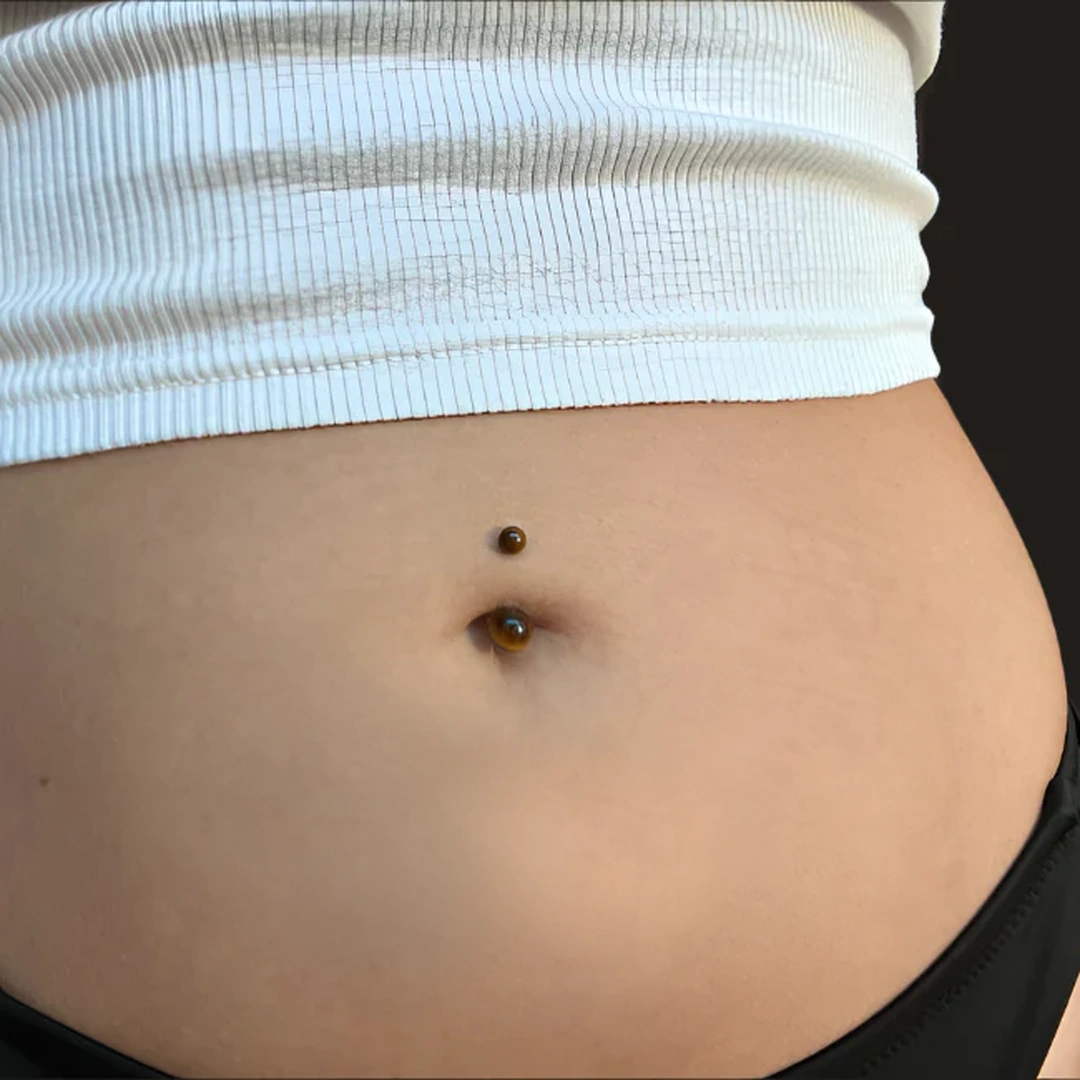 Piercing Nombril à Perles d’Oeil de Tigre – Image 3