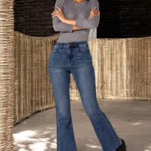 Jean denim au détail tressé