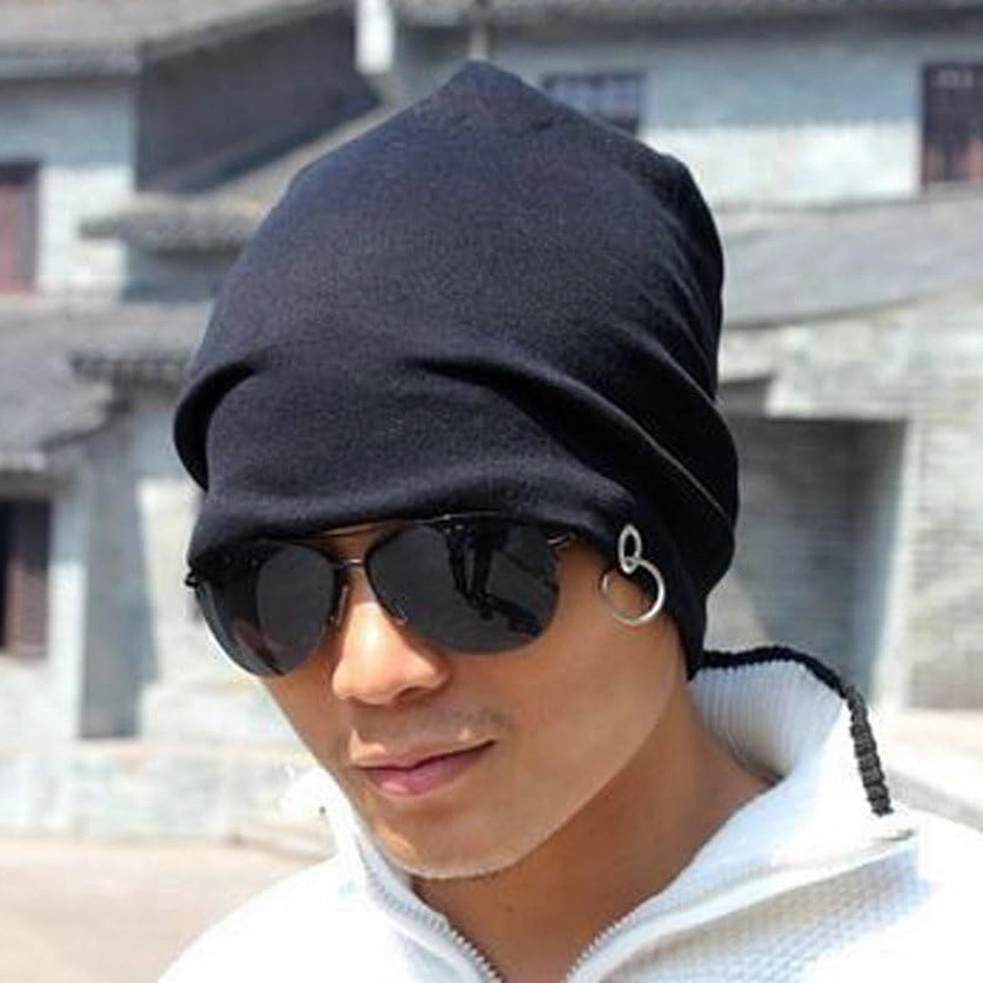 Bonnet Beanie Noir Orné d’un Anneau Métallique – Image 3