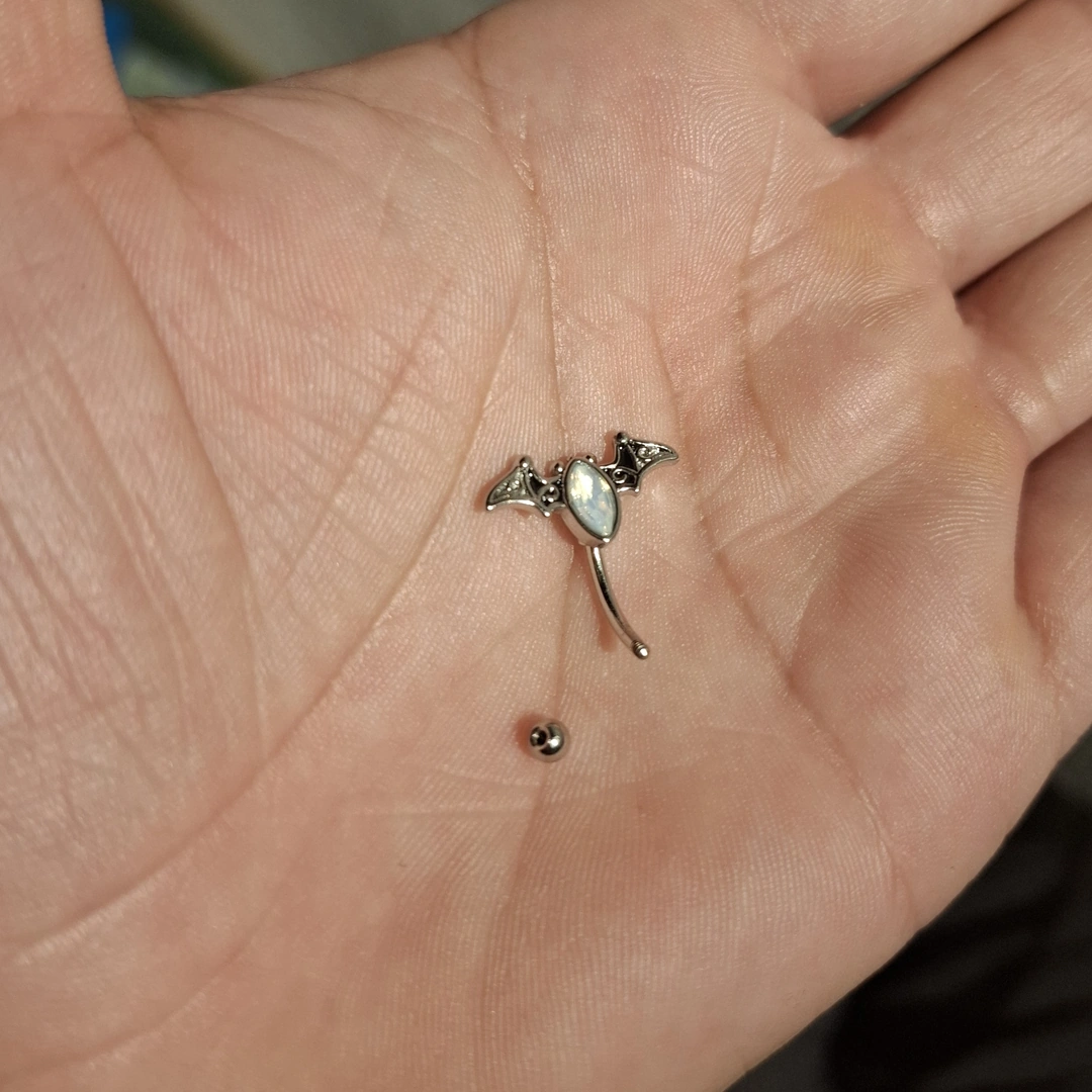 Piercing Arcade Chauve-Souris Sertie d’une Opalite – Image 6