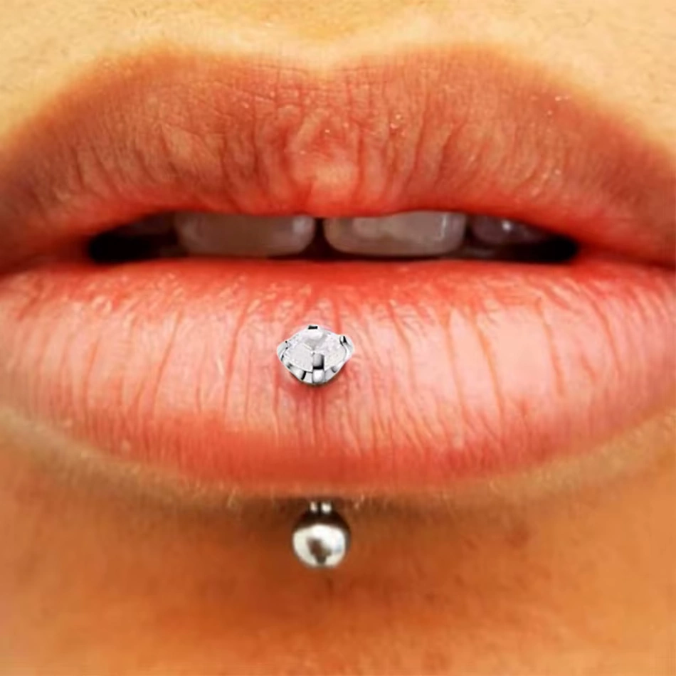 Piercing Banane en Titane Bille et Zircon, Noir ou Blanc – Image 4