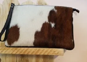 Pochette cuir et peau