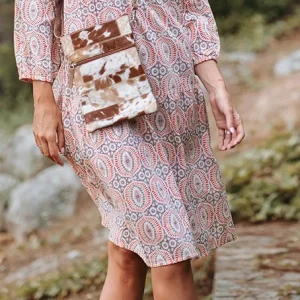 Pochette vintage tout cuir motif tacheté