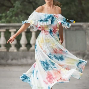 La robe tie and dye à volants