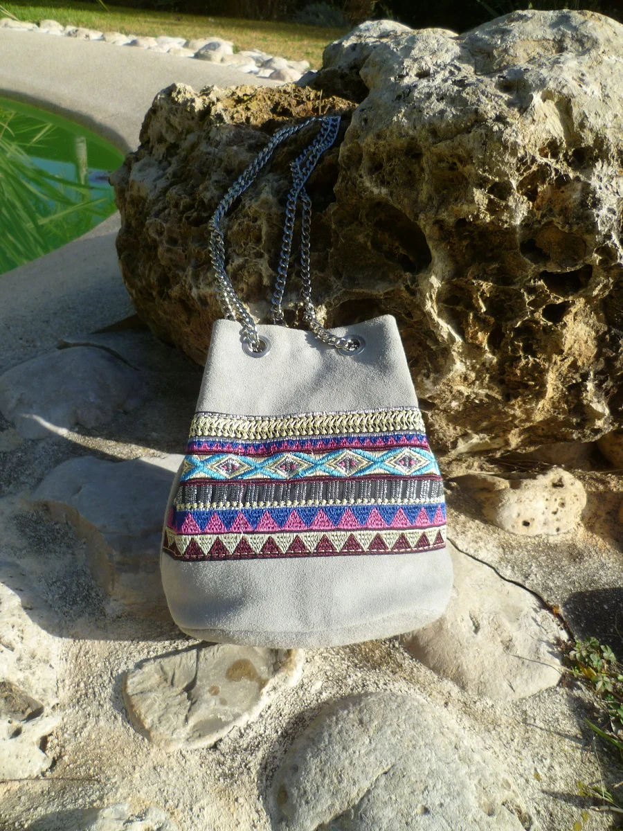 Sac bourse ethnique en daim – Image 3