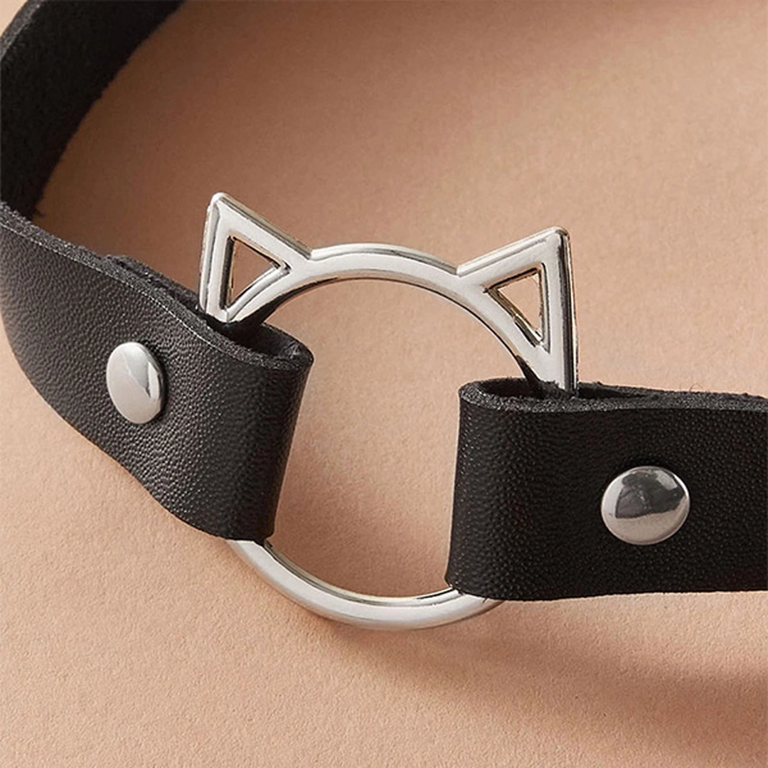 Jarretière en Cuir Noir avec Tête de Chat Métallique – Image 6