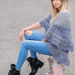 Cape sans manches oversize en lapin