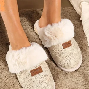 Chaussons peluche fourrés
