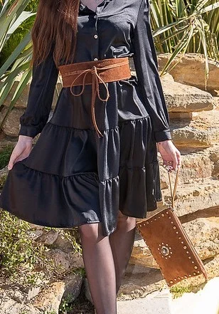 Pochette en daim à clous – Image 2