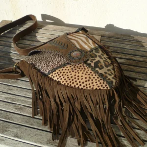 Sac à main frangé façon besace