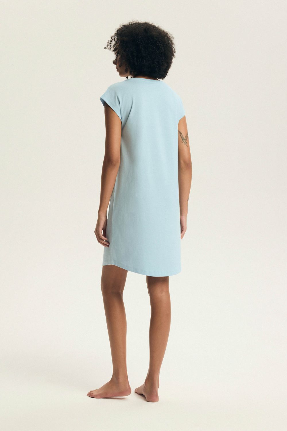 Chemise de nuit bleue – Image 4