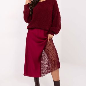 Jupe en dentelle rouge