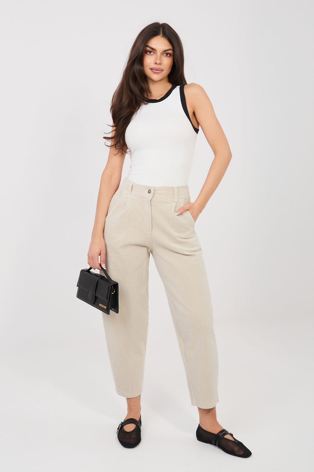 Pantalon en velours côtelé beige
