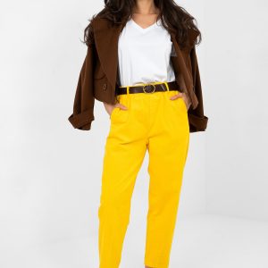 Pantalon en velours côtelé jaune