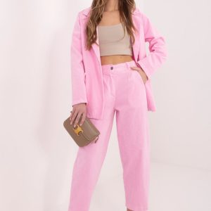 Pantalon en velours côtelé rosé